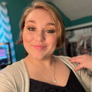 Meet your Posher, Kasey